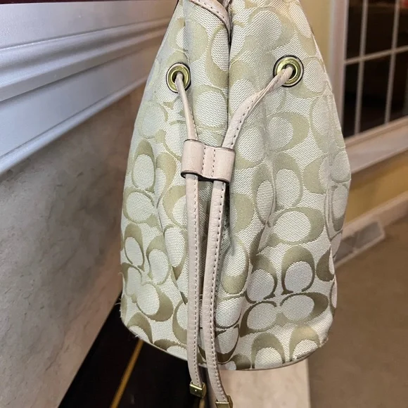 Coach 2014 Signature Canvas Shoulder Bag with Green Center Stripe - REHAB - Picture 3 of 10